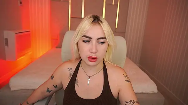 MariellaVi online show from 6, 10, 2025