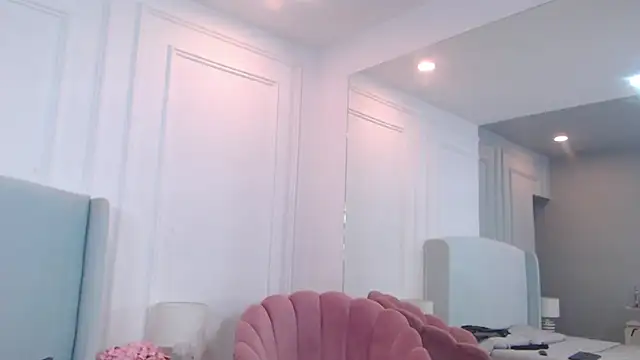 ChantalGarner online show from 24, 10, 2025