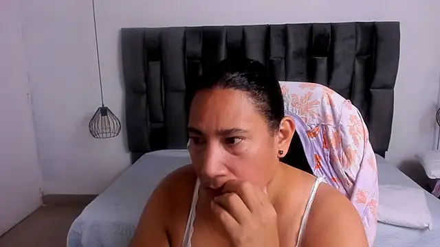 Snapshot of Susi_Lee chatting on 3, 10, 2025 Susi Lee online show from 3, 10, 2025