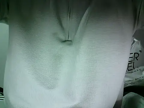 Snapshot of krerem chatting on 13, 10, 2025 krerem online show from 13, 10, 2025