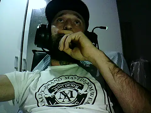 Snapshot of krerem chatting on 4, 12, 2025 krerem online show from 4, 12, 2025