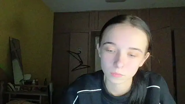 Emilia Light online show from 14, 10, 2025