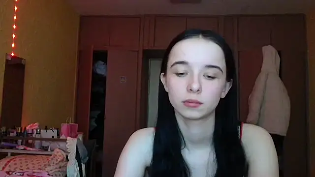 Emilia Light online show from 1, 3, 2026