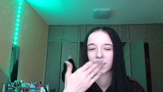 Emilia Light online show from 9, 3, 2026