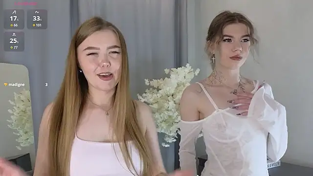 Snapshot of TwixieGuo chatting on 13, 10, 2025 TwixieGuo online show from 13, 10, 2025