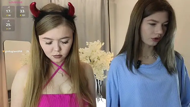 Snapshot of TwixieGuo chatting on 2, 11, 2025 TwixieGuo online show from 2, 11, 2025