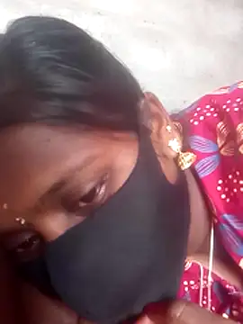 Snapshot of Tamil_Hot_Sandy chatting on 3, 11, 2025 Tamil Hot Sandy online show from 3, 11, 2025