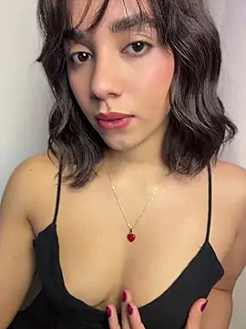 Snapshot of Capricho_01 chatting on 13, 6, 2026 Capricho 01 online show from 13, 6, 2026