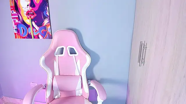 Athenea  fox online show from 2, 12, 2025