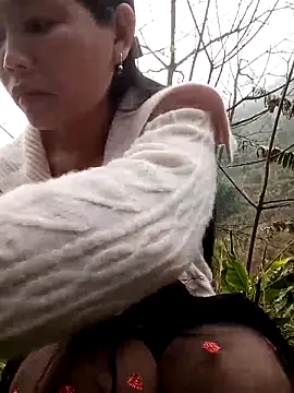 bree-zz online show from 17, 2, 2026