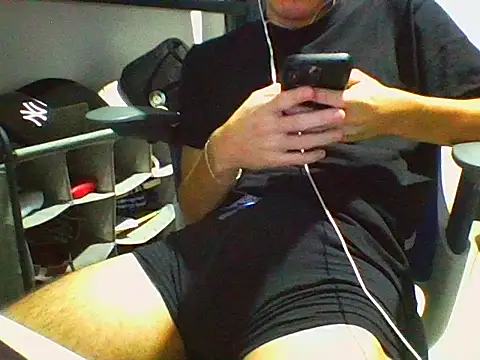 AlbertoRuiz086 online show from 25, 10, 2025