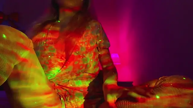 CamillaDreamer online show from 15, 4, 2026