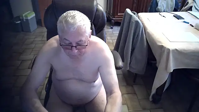 Snapshot of Alain633 chatting on 5, 10, 2025 Alain633 online show from 5, 10, 2025