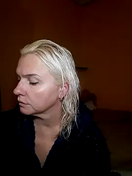 Becky Sweety online show from 17, 10, 2025