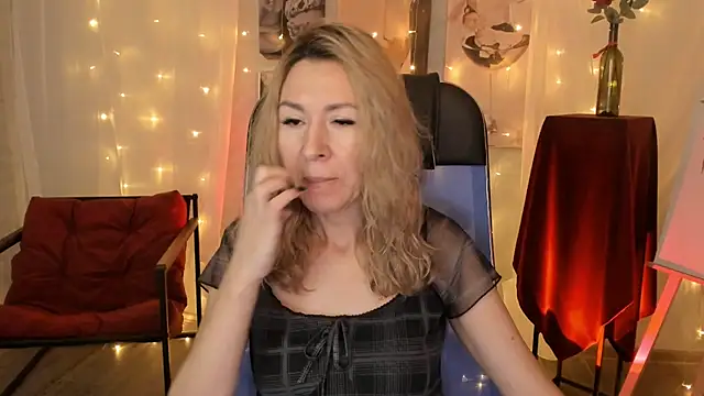 DonnaSmitth online show from 5, 2, 2026