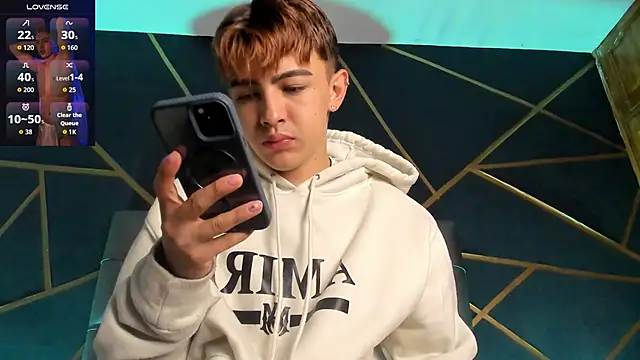 Lian Miller1  online show from 16, 12, 2025