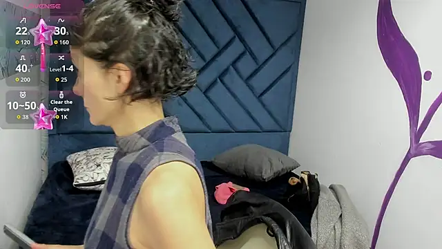 Valery More   online show from 11, 10, 2025