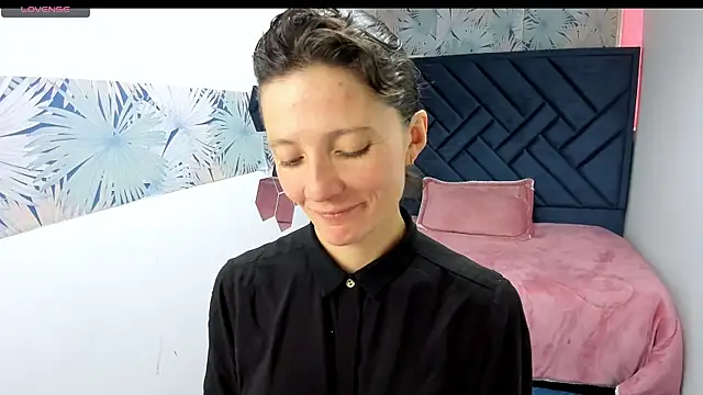 Valery More   online show from 2, 3, 2026