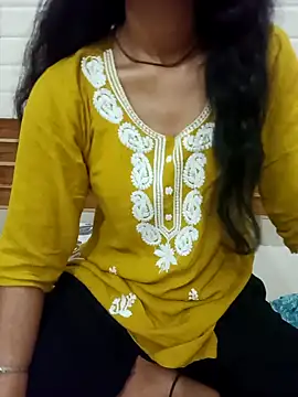 Snapshot of Meenu_rani6 chatting on 19, 10, 2025 Meenu rani6 online show from 19, 10, 2025