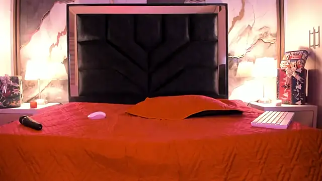 SusanVilla online show from 21, 12, 2025