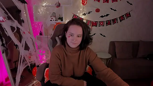 Violet Ferguson online show from 29, 10, 2025