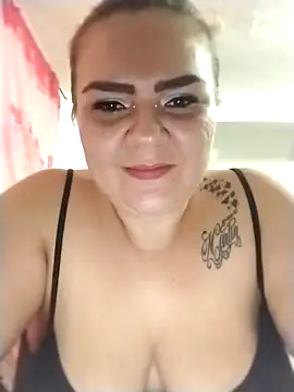 Snapshot of coral_marley chatting on 13, 12, 2025 coral marley online show from 13, 12, 2025