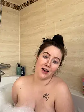 Snapshot of irishmollyx chatting on 28, 3, 2026 irishmollyx online show from 28, 3, 2026