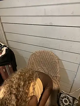 gingergirl67  online show from 23, 10, 2025