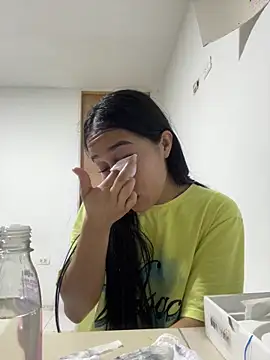 Amelia Rivas online show from 4, 4, 2026