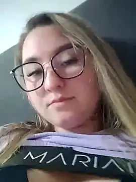 Snapshot of alegata27 chatting on 22, 6, 2026 alegata27 online show from 22, 6, 2026