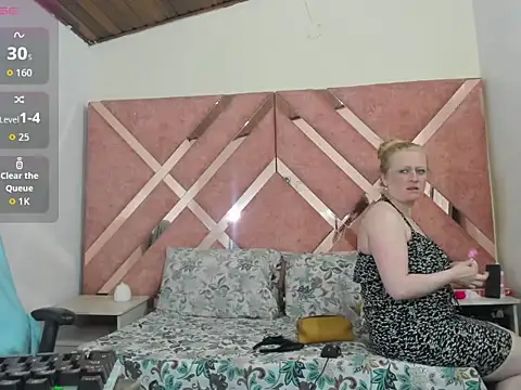 AliceCat 01 online show from 4, 12, 2025