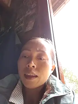 Tuyet xx online show from 6, 11, 2025