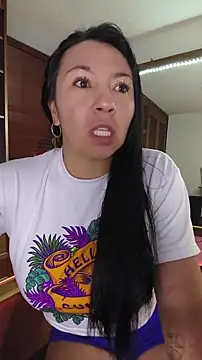 Snapshot of Talia__velvet chatting on 25, 3, 2026 Talia velvet online show from 25, 3, 2026