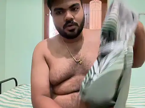 Snapshot of Romeo_Sam2 chatting on 2, 11, 2025 Romeo Sam2 online show from 2, 11, 2025