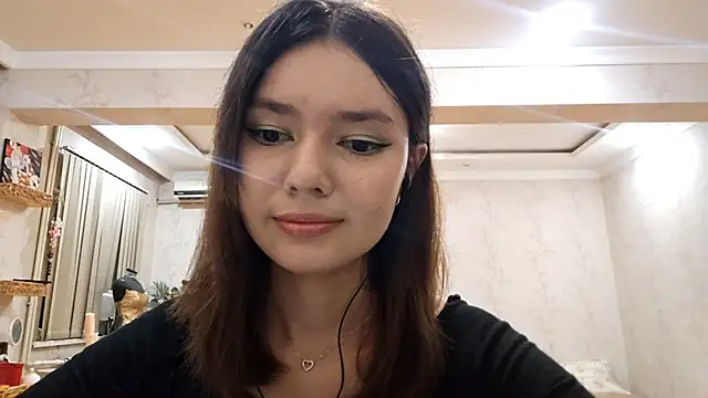 ImogeneMalinconico online show from 21, 10, 2025