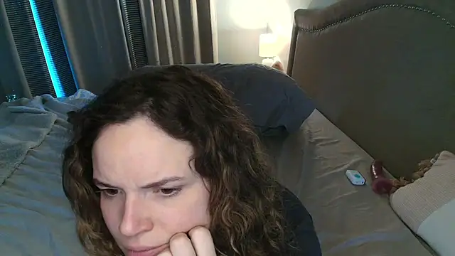 Snapshot of ClaireZX chatting on 1, 10, 2025 ClaireZX online show from 1, 10, 2025