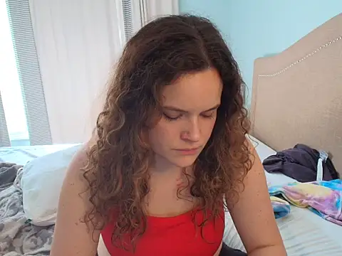 Snapshot of ClaireZX chatting on 12, 10, 2025 ClaireZX online show from 12, 10, 2025