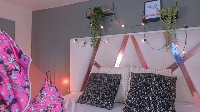 Julietasweett   online show from 14, 10, 2025