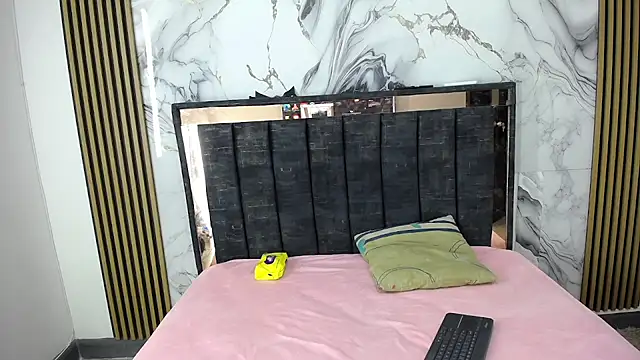 Snapshot of genesis_and_alex chatting on 24, 2, 2026 genesis and alex online show from 24, 2, 2026