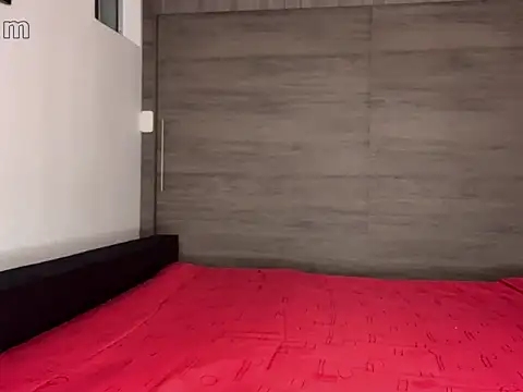 strongManLatino online show from 14, 4, 2026