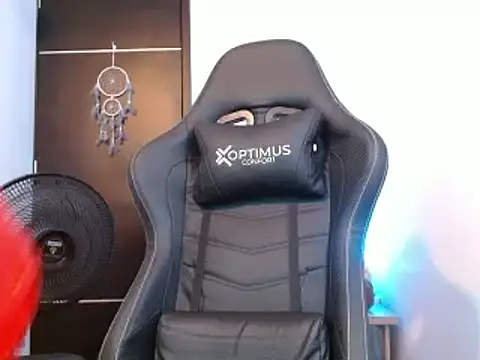 Angel blackhot online show from 4, 3, 2026