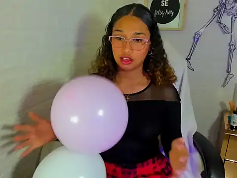Keilasex 01 online show from 8, 10, 2025