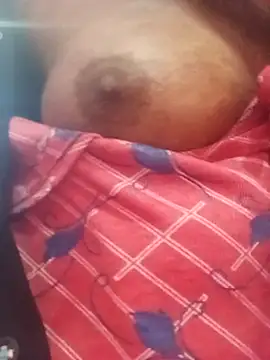 Snapshot of Hotty_ruvi chatting on 12, 10, 2025 Hotty ruvi online show from 12, 10, 2025