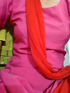 Snapshot of Hotty_ruvi chatting on 2, 11, 2025 Hotty ruvi online show from 2, 11, 2025