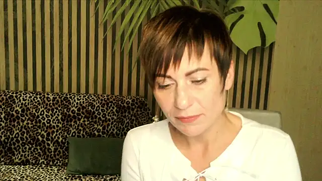 Ashley Brookss online show from 10, 10, 2025