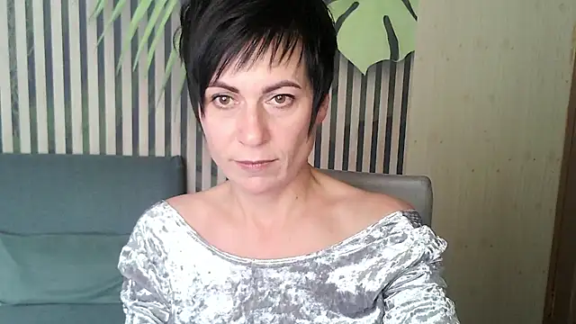 Ashley Brookss online show from 23, 10, 2025