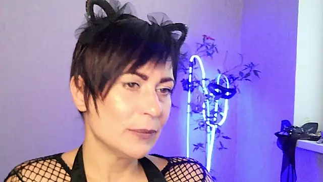 Ashley Brookss online show from 29, 11, 2025