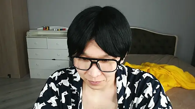 Snapshot of KaiChicken chatting on 5, 4, 2026 KaiChicken online show from 5, 4, 2026