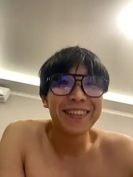 Snapshot of KaiChicken chatting on 17, 7, 2026 KaiChicken online show from 17, 7, 2026