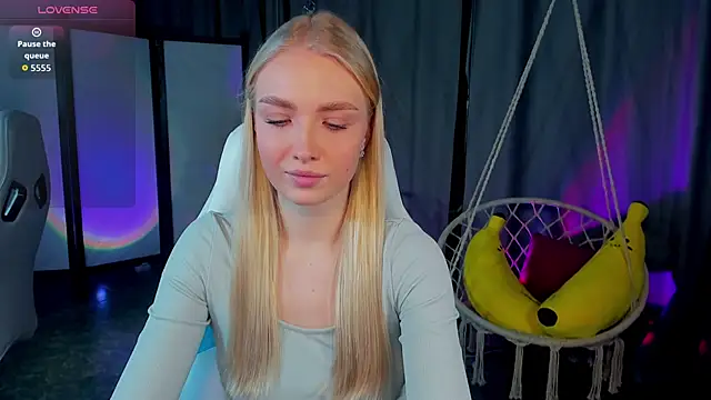 TessaGrays online show from 1, 2, 2026